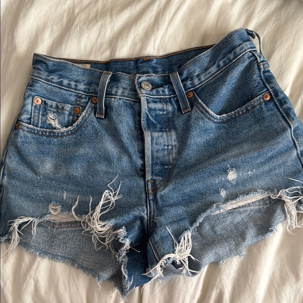 levi 501 shorts